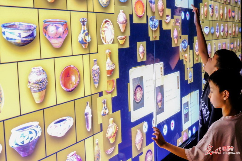 人文经济学丨经济和人文共同繁荣：见物更见人，文以化之，文以铸之