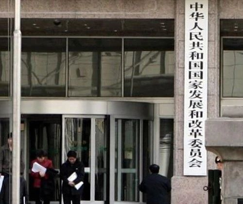 数据看中国|驾车大数据透视复工热度 网友:“春天到了 我们熟悉的生活慢慢回来了” 数据看中国|驾车大数据透视复工热度 网友:“春天到了 我们熟悉的生活慢慢回来了”