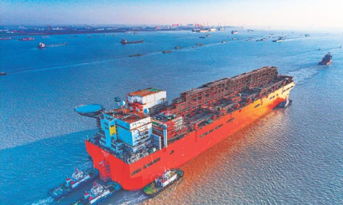 跨江向海千帆竞 跨江向海千帆竞