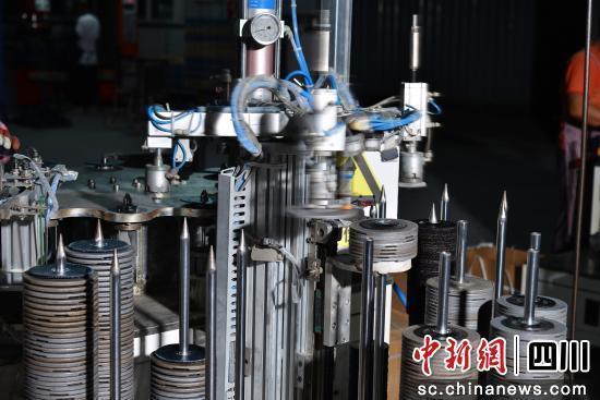 砂布轮行业走出“小巨人”:中研新材料的专精特新之路