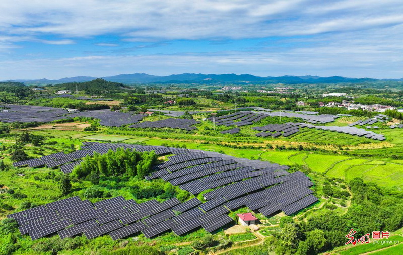 经济光明论丨上半年我国能源保供能力全面提升 绿色低碳转型呈现多个亮点 经济光明论丨上半年我国能源保供能力全面提升 绿色低碳转型呈现多个亮点