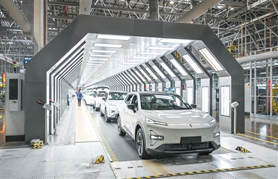 中国新能源汽车产业加速提质向新