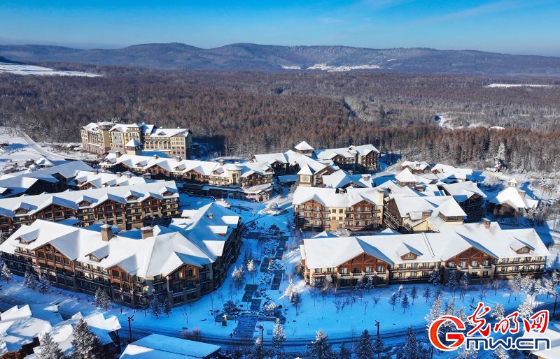 沈白高铁开通带火长白山冰雪游客 沈白高铁开通带火长白山冰雪游客