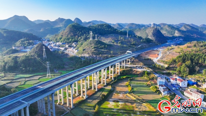 贵平高速通车运营 为西南地区对外开放注入新活力 贵平高速通车运营 为西南地区对外开放注入新活力
