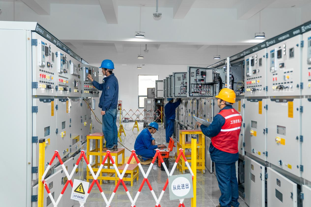 桐庐首个百亿级制造业项目配套110千伏变电站顺利投产
