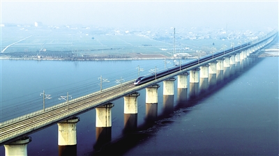 全国铁路1月26日起实行新的列车运行图