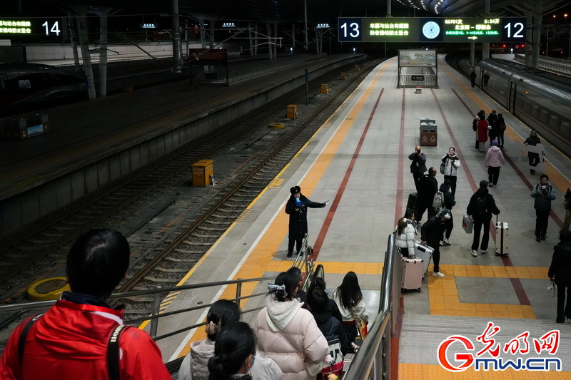 2026春运进行时丨2026年铁路春运今日启动 北京西站首日预计发送旅客14.5万人次