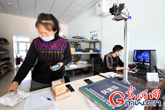 【幸福花开新边疆】一根网线串起一条助农增收新路子 【幸福花开新边疆】一根网线串起一条助农增收新路子