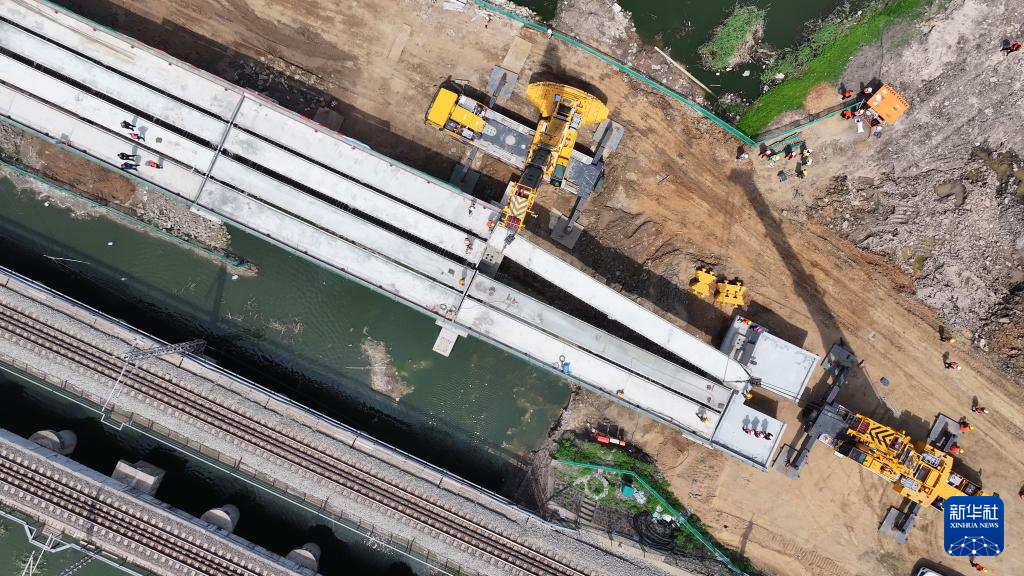 沈山铁路升级改造施工取得重大进展